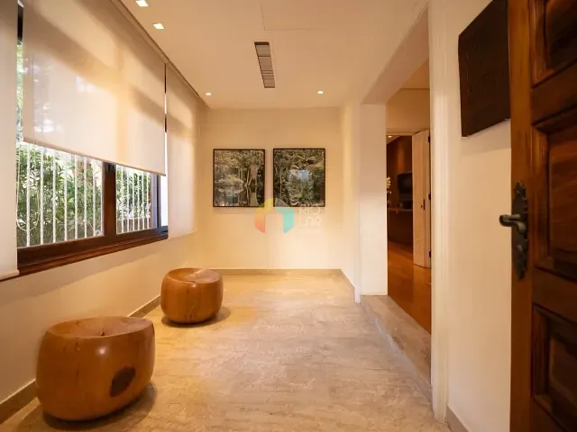 Casa com 260m² 3 quartos e 2 banheiros, à venda, no bairro Urca em Rio de Janeiro