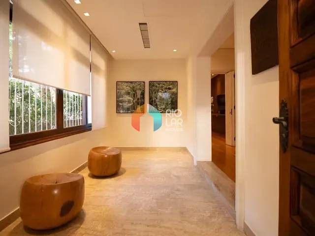 Casa com 260m² 3 quartos e 2 banheiros, à venda, no bairro Urca em Rio de Janeiro