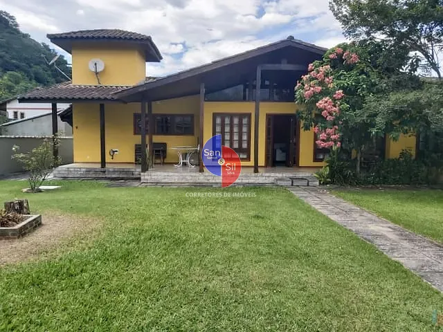 Casa com 900m² 4 quartos e 5 banheiros, à venda, no bairro Cotia em Guapimirim