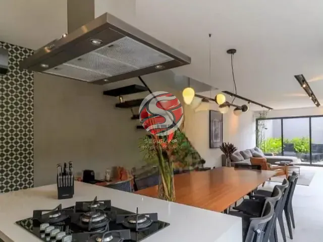 Casa com 200m² 2 quartos e 3 banheiros, à venda, no bairro Cidade Monções em São Paulo
