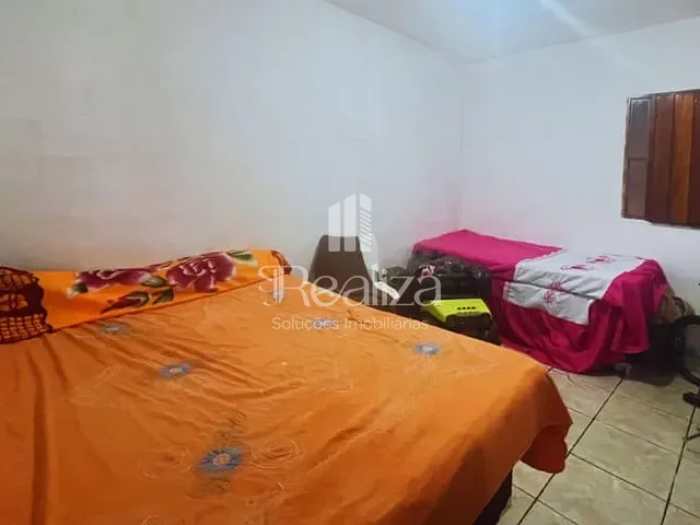 Casa 2 quartos e 1 banheiro, à venda, no bairro Hernani Sá em Ilhéus