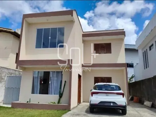 Casa 4 quartos e 3 banheiros, à venda, no bairro Nova Parnamirim em Parnamirim