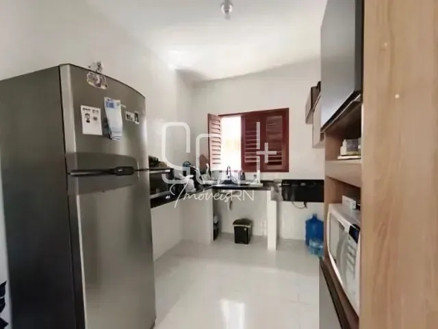 Casa 4 quartos e 3 banheiros, à venda, no bairro Nova Parnamirim em Parnamirim