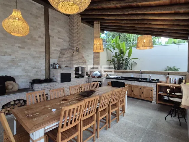 Casa 4 quartos e 2 banheiros, à venda, no bairro Pedregulho em Guaratinguetá