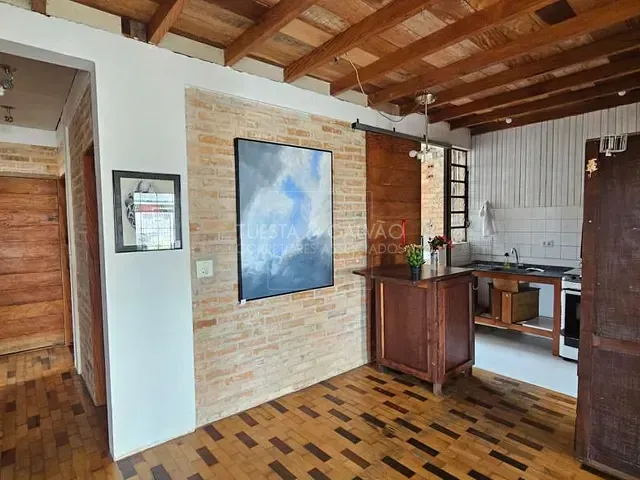 Casa com 165m² 2 quartos e 2 banheiros, à venda, no bairro Pinheirinho em Curitiba