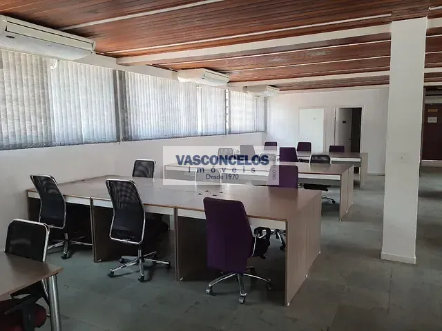 Casa com 407m² 4 quartos e 2 banheiros, para alugar, no bairro Vila Adyana em São José dos Campos
