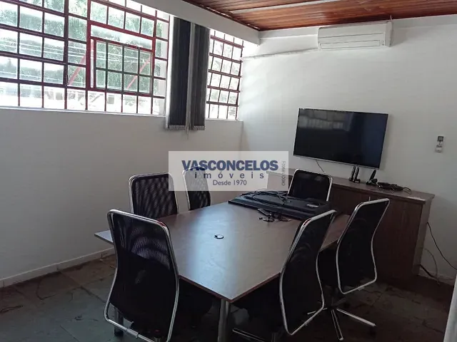 Casa com 407m² 4 quartos e 2 banheiros, para alugar, no bairro Vila Adyana em São José dos Campos