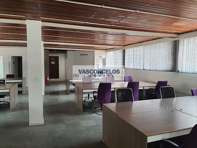 Casa com 407m² 4 quartos e 2 banheiros, para alugar, no bairro Vila Adyana em São José dos Campos