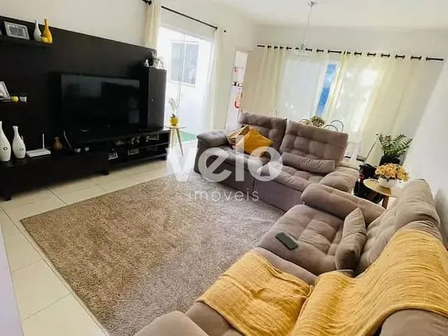Casa 3 quartos e 2 banheiros, à venda, no bairro Monção em Taubaté