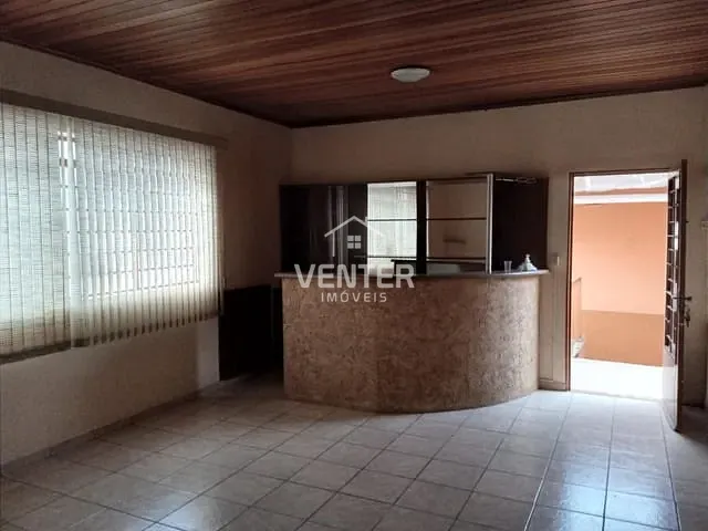 Casa com 250m² 3 quartos e 2 banheiros, à venda, no bairro Jardim Maria Augusta em Taubaté