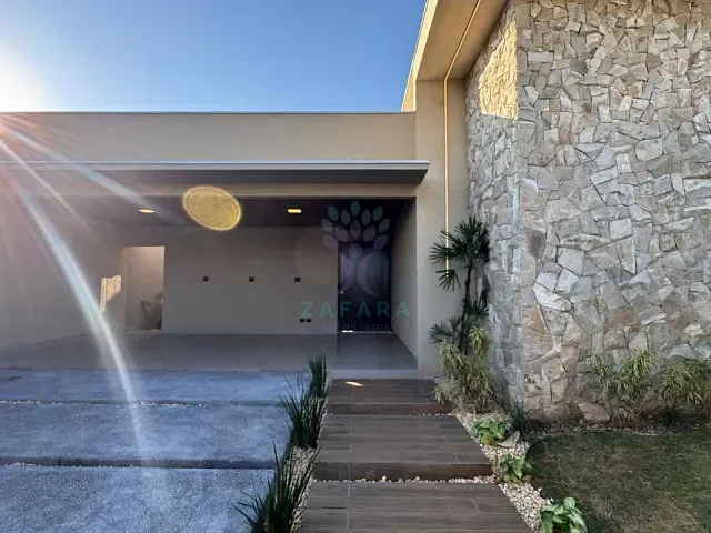 Casa com 480m² 3 quartos e 4 banheiros, à venda, no bairro Carandá Bosque em Campo Grande