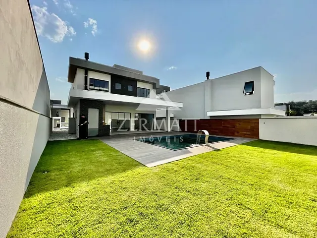 Casa com 350m² 4 quartos e 5 banheiros, à venda, no bairro Itoupava Central em Blumenau