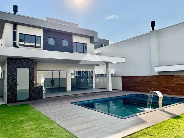 Casa com 350m² 4 quartos e 5 banheiros, à venda, no bairro Itoupava Central em Blumenau