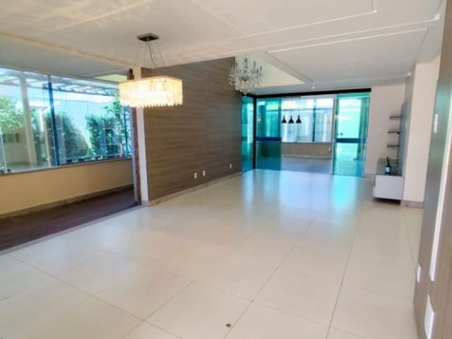 Casa com 430m² 4 quartos e 5 banheiros, à venda, no bairro Aruana em Aracaju