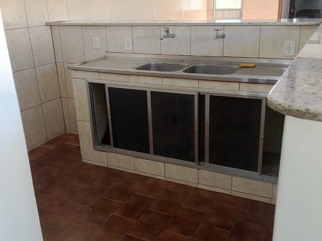 Casa com 463m² 3 quartos e 3 banheiros, à venda, no bairro Parque Zabulão em Rio das Ostras