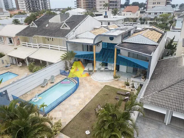 Casa com 700m² 6 quartos e 10 banheiros, à venda, no bairro Barra da Tijuca em Rio de Janeiro