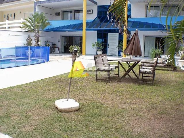 Casa com 700m² 6 quartos e 10 banheiros, à venda, no bairro Barra da Tijuca em Rio de Janeiro