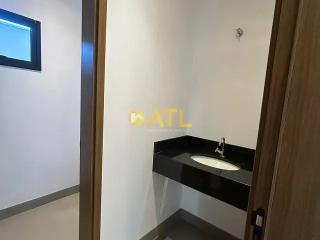 Casa 3 quartos e 3 banheiros, à venda, no bairro Vila Christoni em Ourinhos