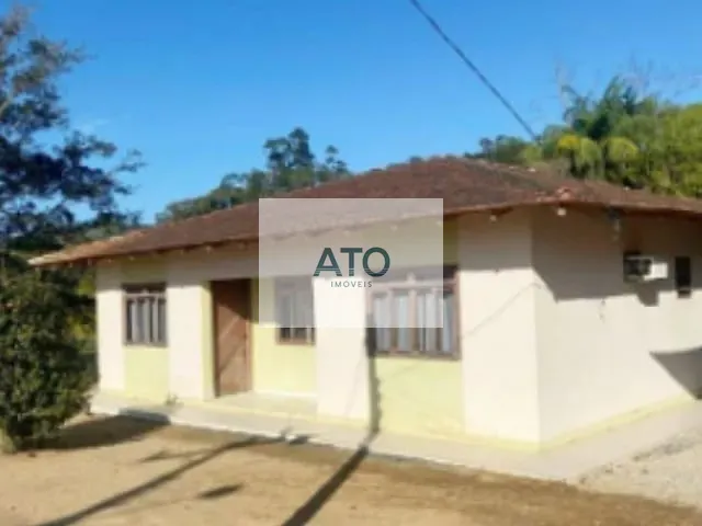 Casa com 1520m² 3 quartos e 1 banheiro, à venda, no bairro Oliveira em Tijucas