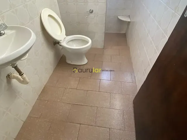 Casa 2 quartos e 2 banheiros, à venda, no bairro Núcleo Habitacional Mary Dota em Bauru