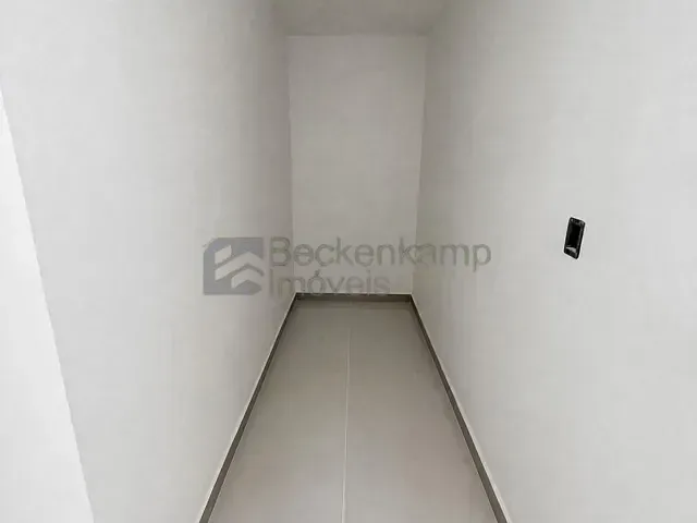 Casa 3 quartos e 1 banheiro, à venda, no bairro Santa Rita do Zarur em Volta Redonda