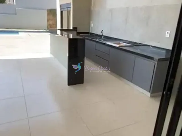 Casa com 600m² 3 quartos e 4 banheiros, à venda, no bairro Condomínio Residencial Reserva Ecológica Atibaia em Atibaia
