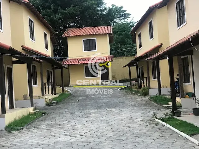 Casa 2 quartos e 2 banheiros, à venda, no bairro Pontes dos Leites em Araruama