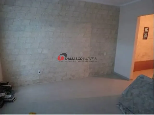 Casa com 175m² 3 quartos e 1 banheiro, à venda, no bairro Olímpico em São Caetano do Sul