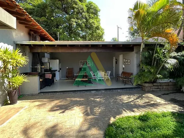 Casa com 600m² 3 quartos e 2 banheiros, à venda, no bairro Lote em Mogi Guaçu