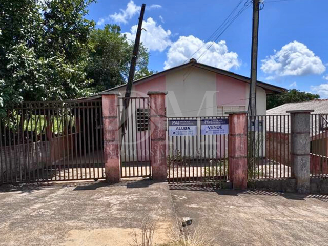 Casa 3 quartos e 2 banheiros, para alugar, no bairro Cidade Alta em Jaguariaíva