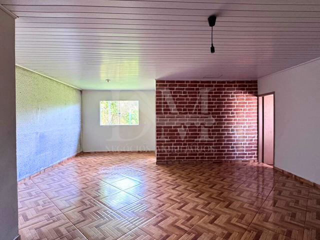Casa 3 quartos e 2 banheiros, para alugar, no bairro Cidade Alta em Jaguariaíva
