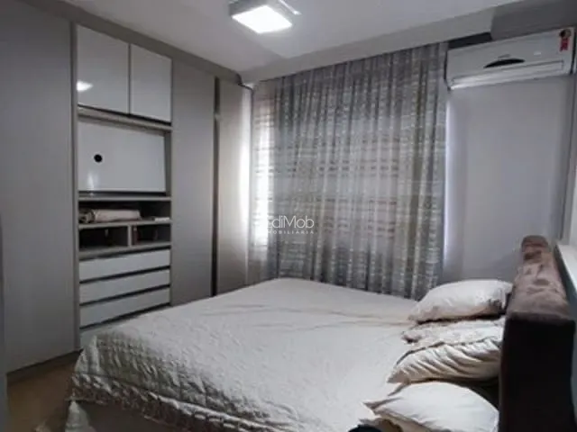 Casa 4 quartos e 2 banheiros, à venda, no bairro Nova York em Cascavel