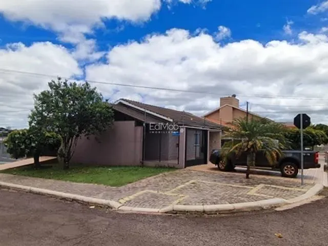 Casa 4 quartos e 2 banheiros, à venda, no bairro Nova York em Cascavel