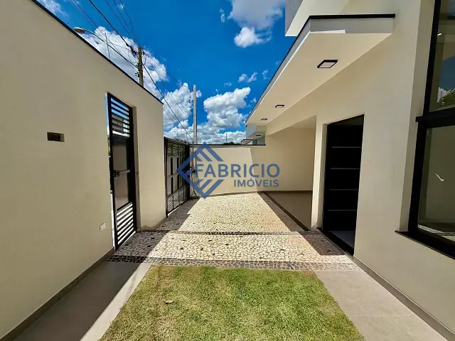 Casa com 250m² 3 quartos e 1 banheiro, à venda, no bairro Bosque em Vinhedo