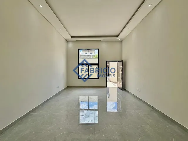Casa com 250m² 3 quartos e 1 banheiro, à venda, no bairro Bosque em Vinhedo