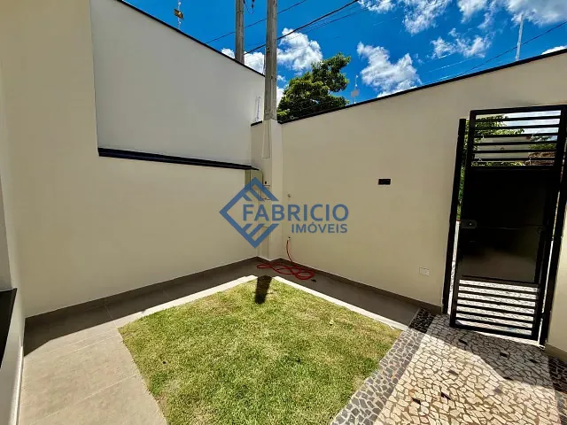 Casa com 250m² 3 quartos e 1 banheiro, à venda, no bairro Bosque em Vinhedo