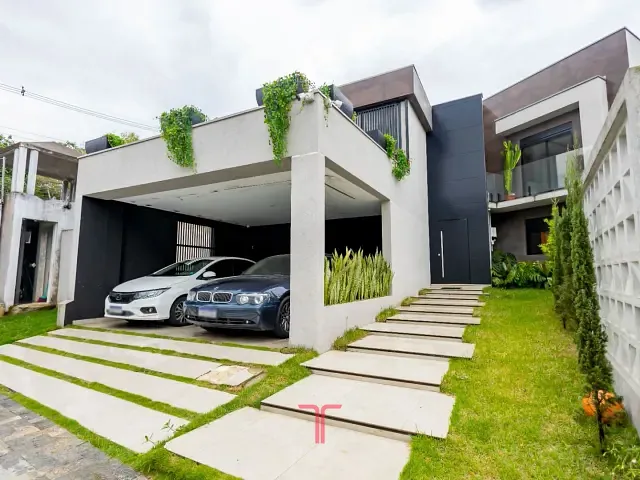 Casa com 473m² 3 quartos e 4 banheiros, à venda, no bairro Taboão em Curitiba