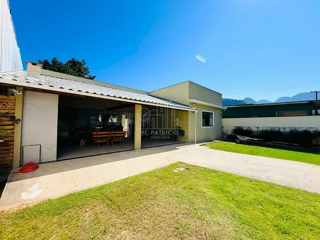 Casa com 420m² 2 quartos e 1 banheiro, à venda, no bairro Parque Fleixal em Guapimirim