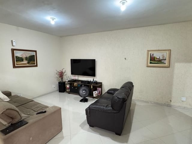 Casa com 431m² 3 quartos e 3 banheiros, à venda, no bairro Residencial Donato Flores em Tatuí