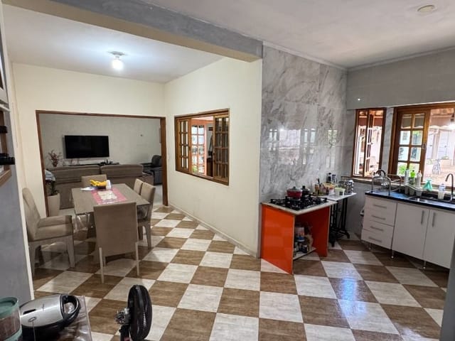 Casa com 431m² 3 quartos e 3 banheiros, à venda, no bairro Residencial Donato Flores em Tatuí