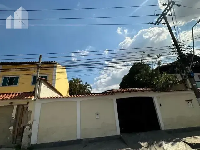 Casa com 260m² 3 quartos e 1 banheiro, à venda, no bairro Moquetá em Nova Iguaçu