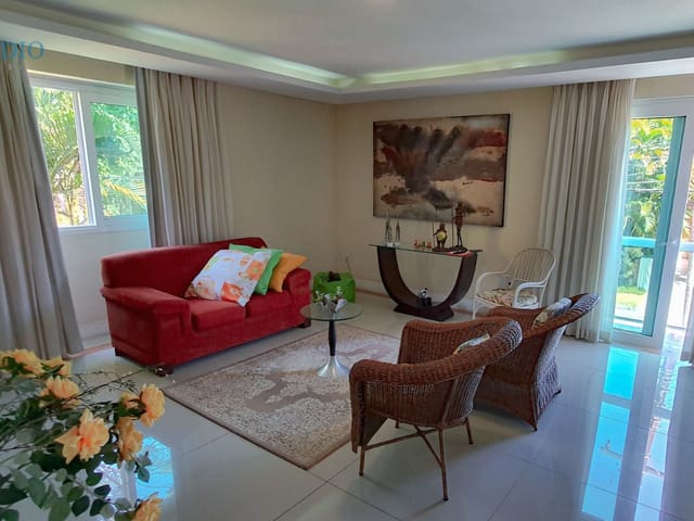 Casa com 567m² 4 quartos e 6 banheiros, à venda, no bairro Itaipu em Niterói