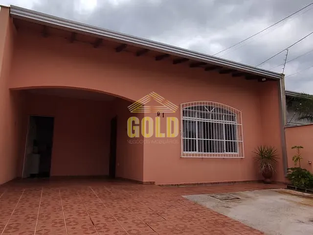 Casa com 237m² 3 quartos e 2 banheiros, à venda, no bairro Cambezinho em Londrina