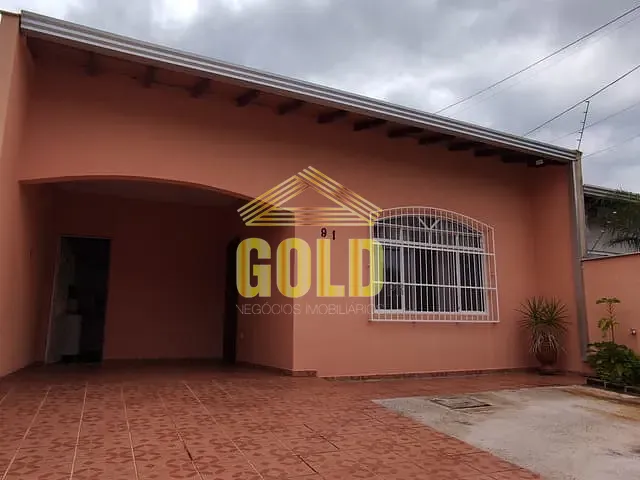 Casa com 237m² 3 quartos e 2 banheiros, à venda, no bairro Cambezinho em Londrina