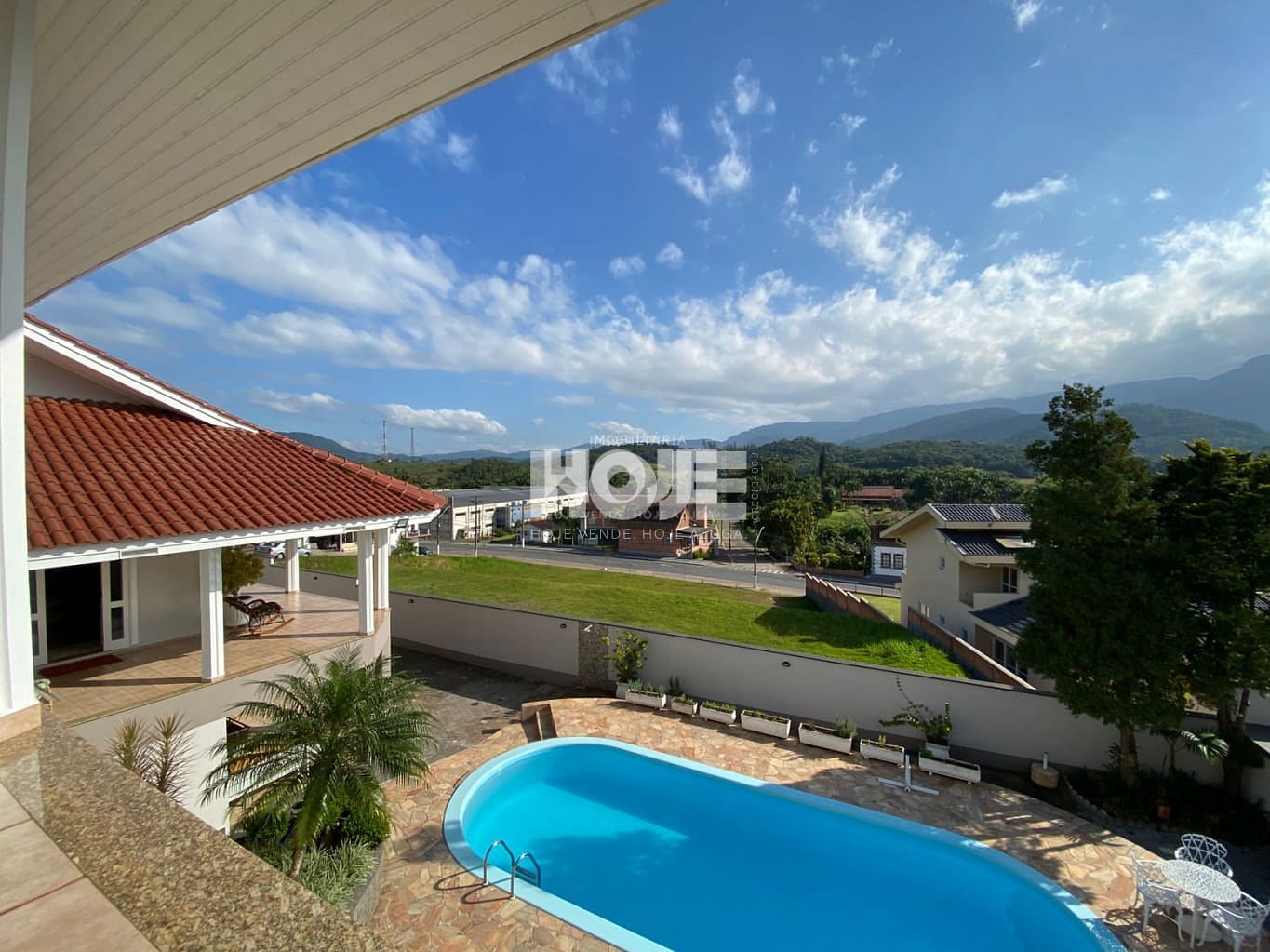 CASA MARAVILHOSA EM RODEIO — foto 4