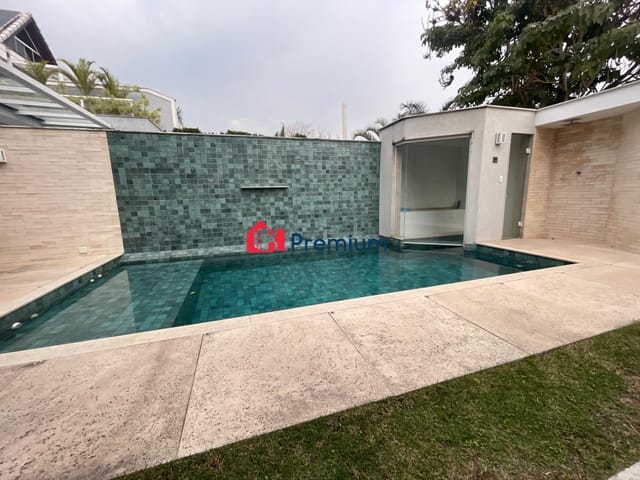 Casa 5 quartos e 7 banheiros, à venda, no bairro Barra da Tijuca em Rio de Janeiro