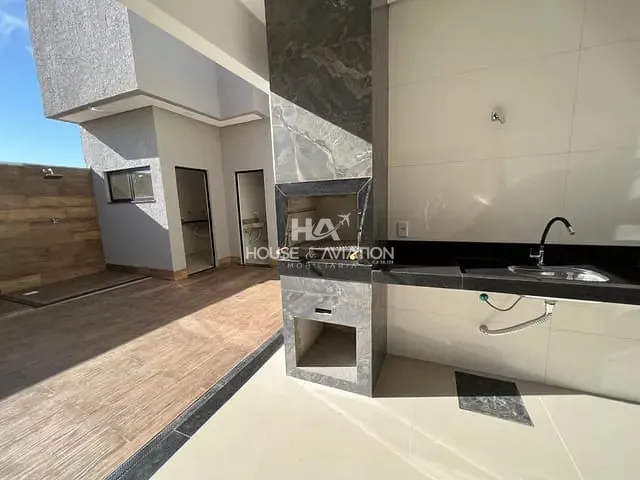 Casa com 360m² 3 quartos e 3 banheiros, à venda, no bairro Setor Cristina II em Trindade