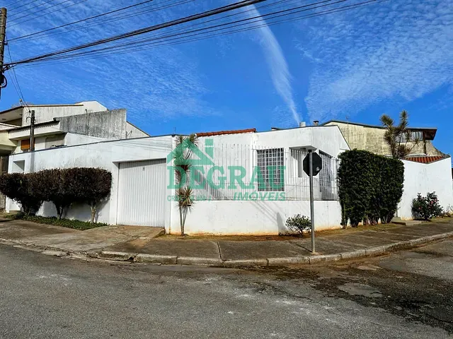 Casa com 285m² 2 quartos e 3 banheiros, à venda, no bairro Jardim América I em Itapeva