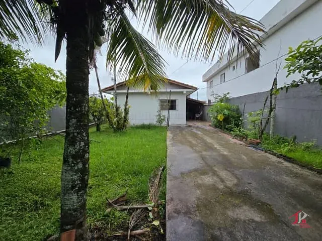 Casa 3 quartos e 3 banheiros, à venda, no bairro Gaivota (Interior) em Itanhaém