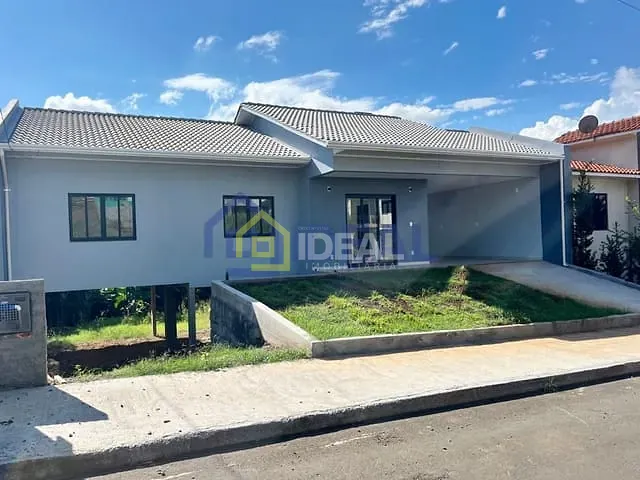 Casa com 100m² 3 quartos e 1 banheiro, à venda, no bairro Nações em Concórdia